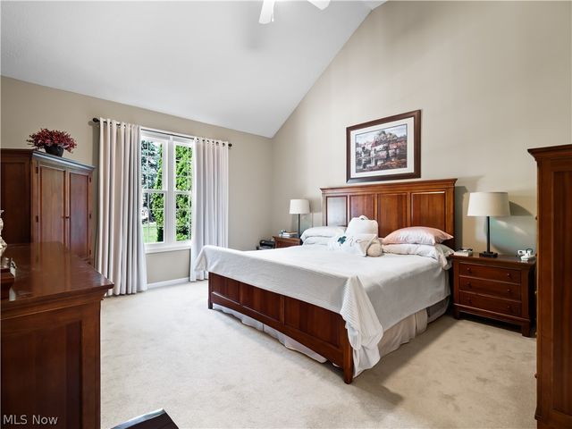 15346 Chestnut Oak Lane, Strongsville, OH 44149
