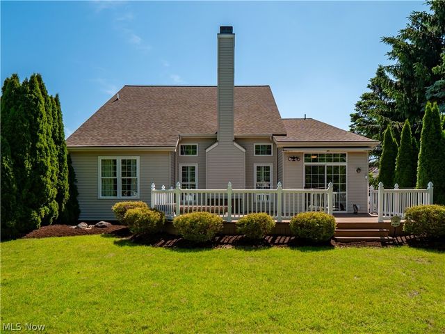 15346 Chestnut Oak Lane, Strongsville, OH 44149