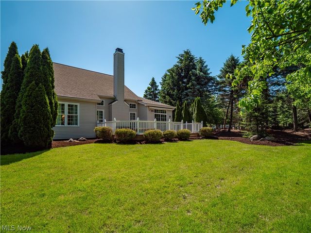 15346 Chestnut Oak Lane, Strongsville, OH 44149
