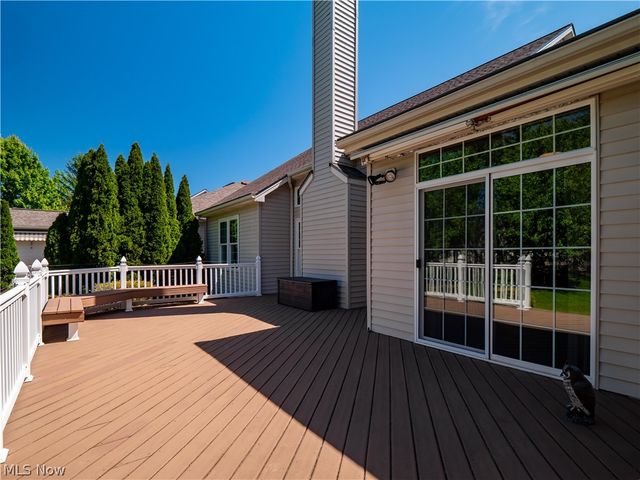 15346 Chestnut Oak Lane, Strongsville, OH 44149