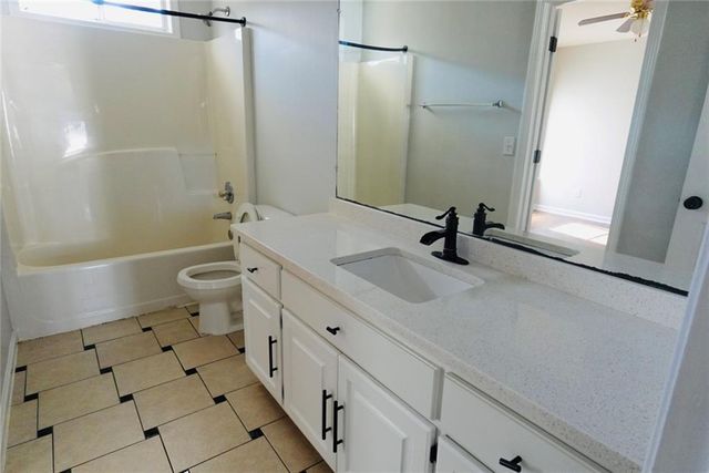 1010 Burycove Lane, Lawrenceville, GA 30043