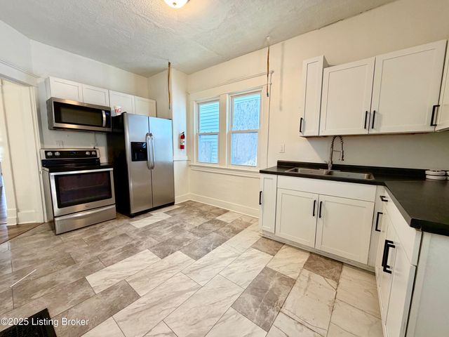 2320 W Oak St, Louisville, KY 40210