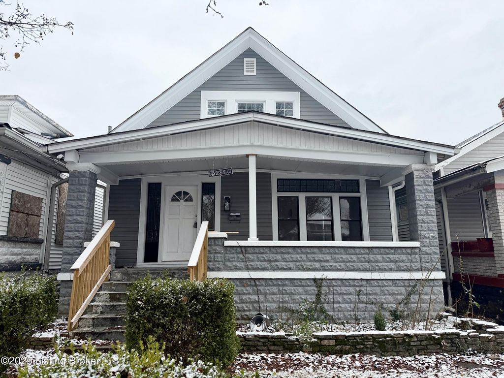 2320 W Oak St, Louisville, KY 40210