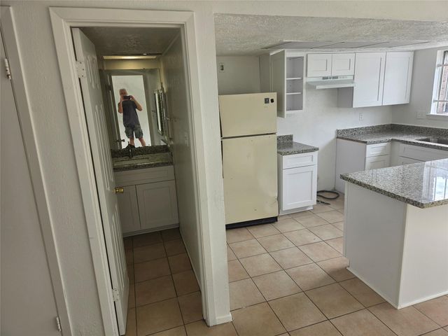 158 Goodson Drive 158, Houston, TX 77060