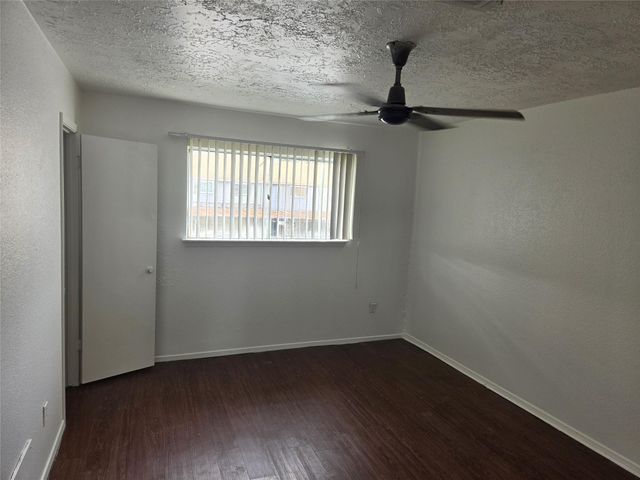 158 Goodson Drive 158, Houston, TX 77060