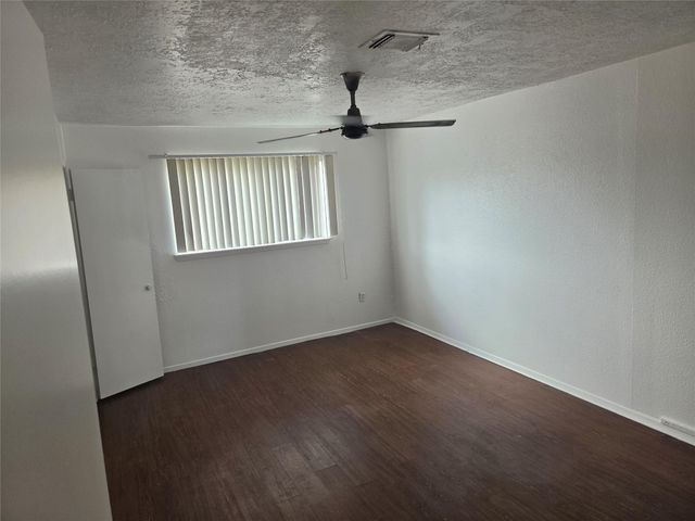 158 Goodson Drive 158, Houston, TX 77060