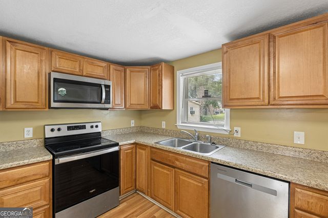 904 Sherman Avenue, Savannah, GA 31405