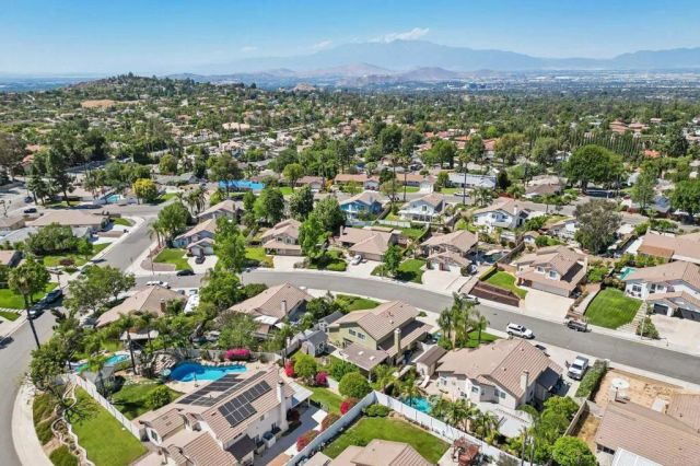 1602 Tonia Court, Riverside, CA 92506