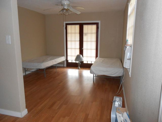 1050 Boyd Street, Beaumont, TX 77705