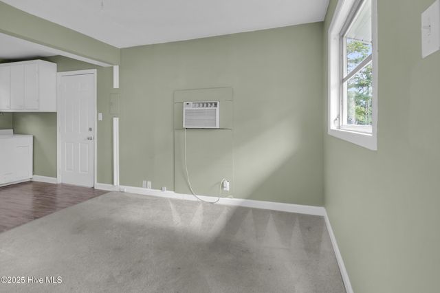 304 N B Street, Bridgeton, NC 28519