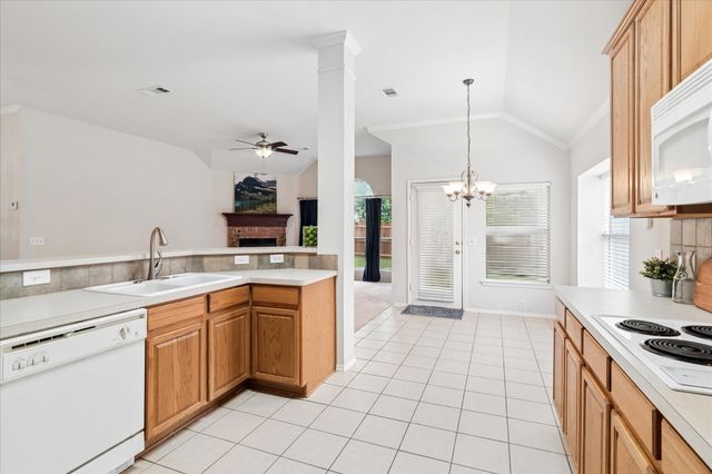 3711 Palmetto Court, Denton, TX 76210