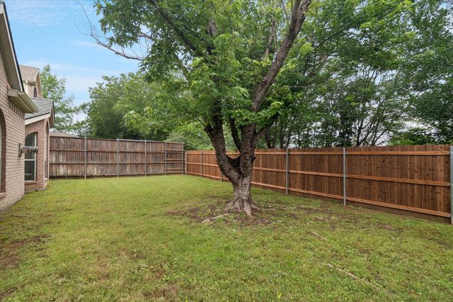 3711 Palmetto Court, Denton, TX 76210