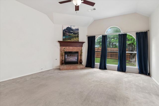 3711 Palmetto Court, Denton, TX 76210