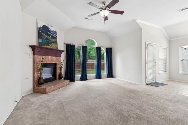 3711 Palmetto Court, Denton, TX 76210