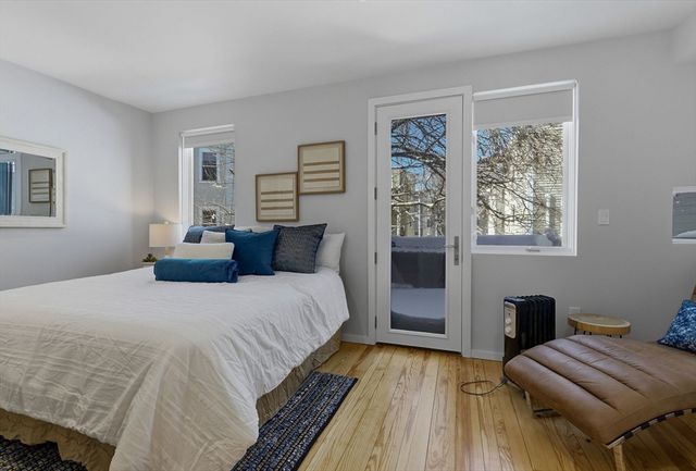 8 Valentine St 8, Cambridge, MA 02139