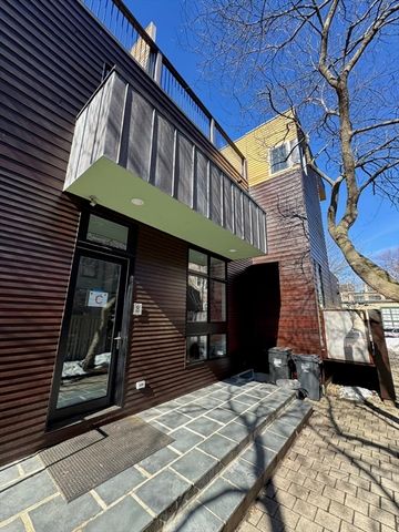 8 Valentine St 8, Cambridge, MA 02139