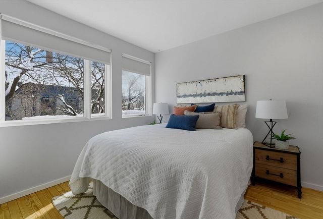 8 Valentine St 8, Cambridge, MA 02139