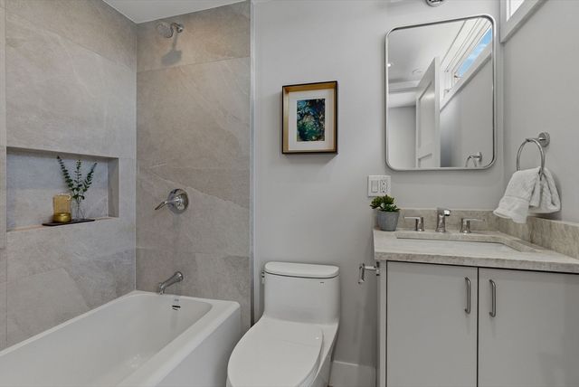 8 Valentine St 8, Cambridge, MA 02139