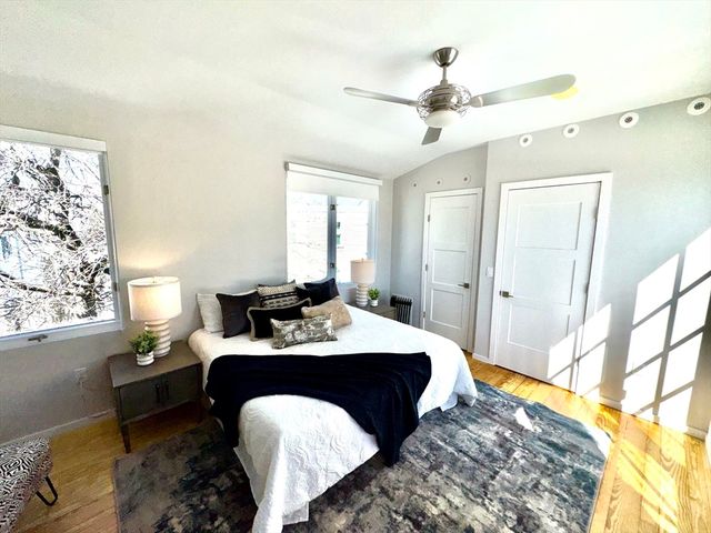 8 Valentine St 8, Cambridge, MA 02139