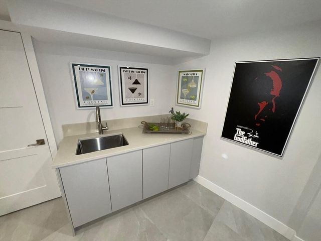 8 Valentine St 8, Cambridge, MA 02139