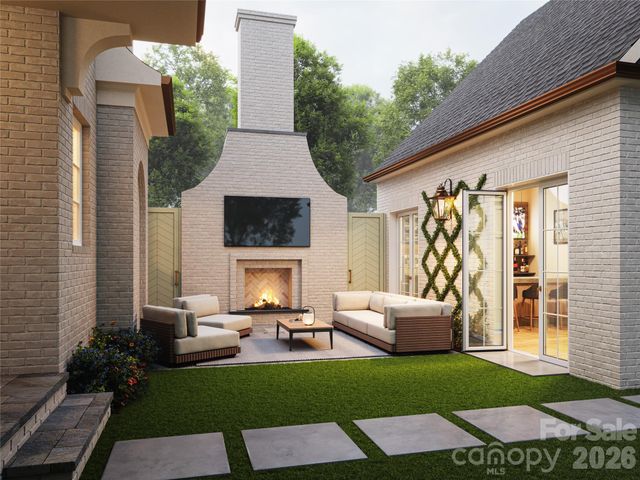 614 Moravian Lane, Charlotte, NC 28207