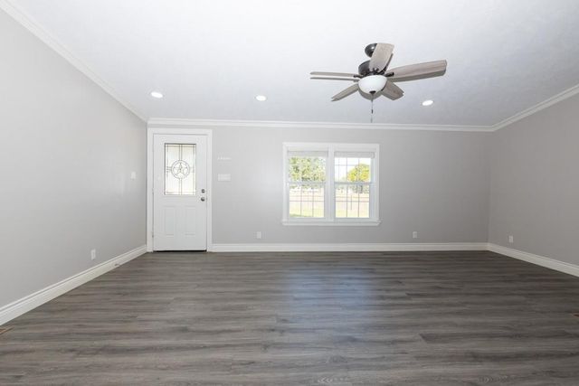 2201 Lauren Lane, Sealy, TX 77474