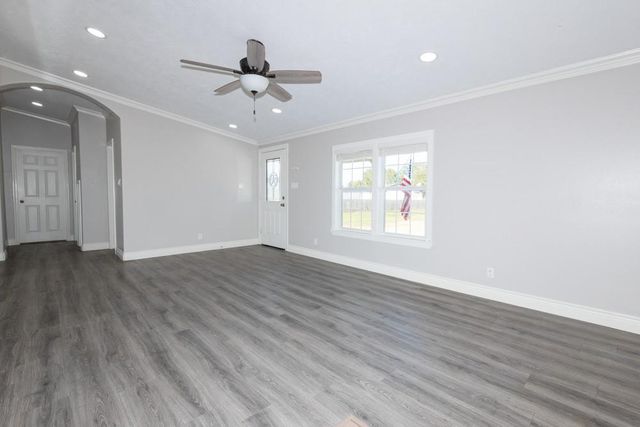 2201 Lauren Lane, Sealy, TX 77474