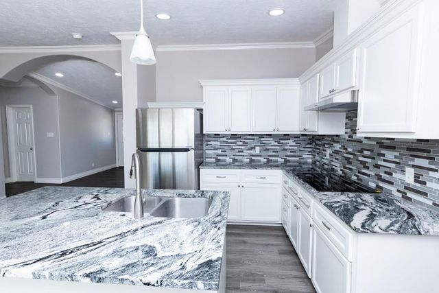 2201 Lauren Lane, Sealy, TX 77474