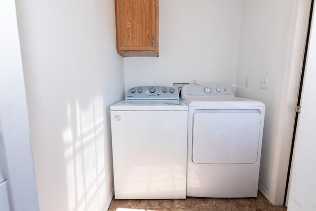 2201 Lauren Lane, Sealy, TX 77474