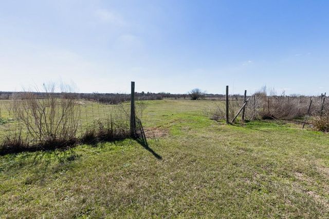 2201 Lauren Lane, Sealy, TX 77474