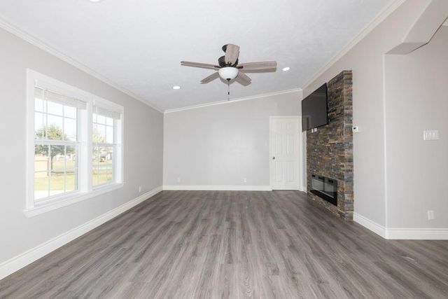 2201 Lauren Lane, Sealy, TX 77474