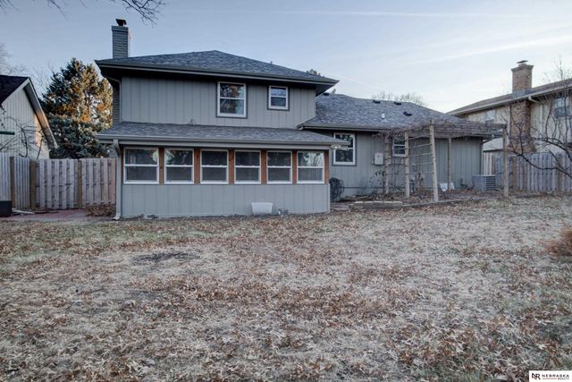 13604 Gold Street, Omaha, NE 68144