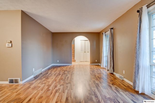 13604 Gold Street, Omaha, NE 68144