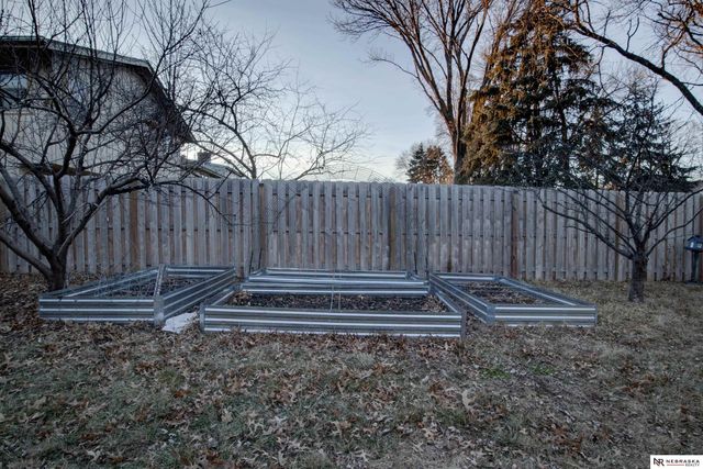 13604 Gold Street, Omaha, NE 68144