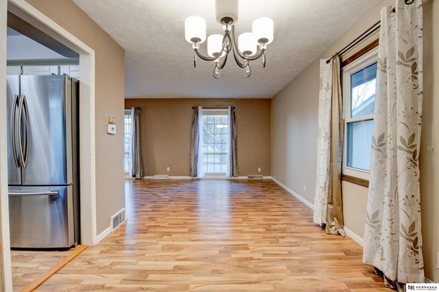 13604 Gold Street, Omaha, NE 68144