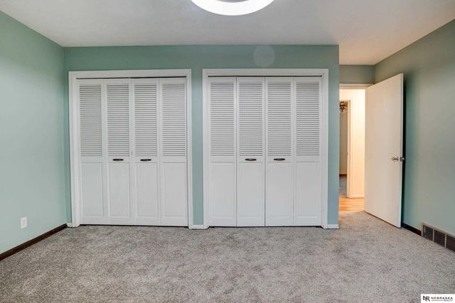 13604 Gold Street, Omaha, NE 68144