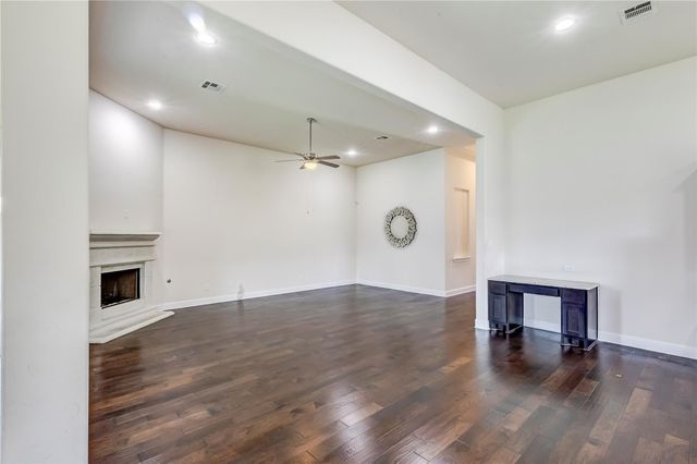 3016 Columbus LOOP, Round Rock, TX 78665