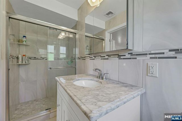 10 Shaw Road, Woodcliff Lake, NJ 07677
