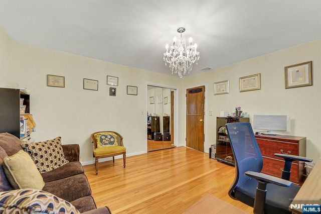 10 Shaw Road, Woodcliff Lake, NJ 07677