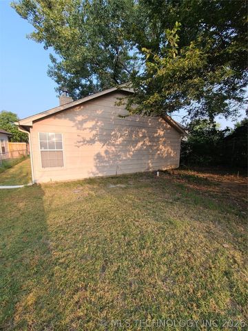 5651 S Xenophon Avenue, Tulsa, OK 74107