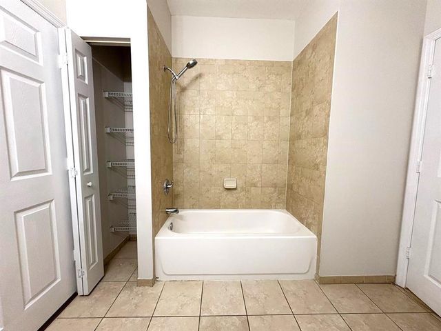 3245 NW 31st Terrace, Oakland Park, FL 33309