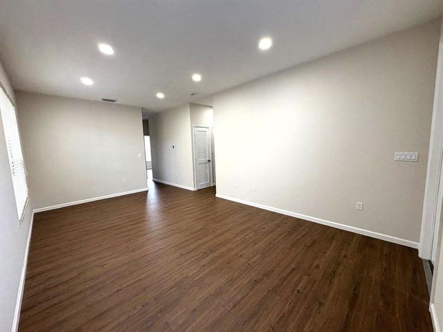 3245 NW 31st Terrace, Oakland Park, FL 33309
