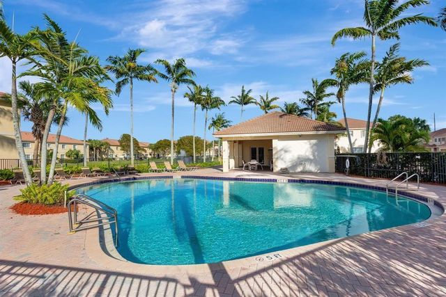 3245 NW 31st Terrace, Oakland Park, FL 33309