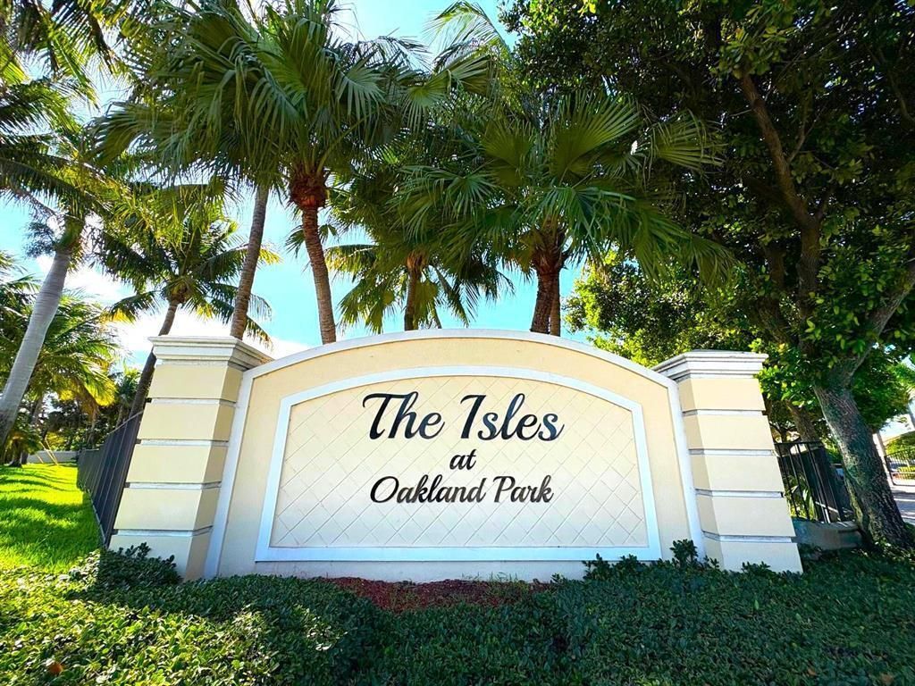 3245 NW 31st Terrace, Oakland Park, FL 33309