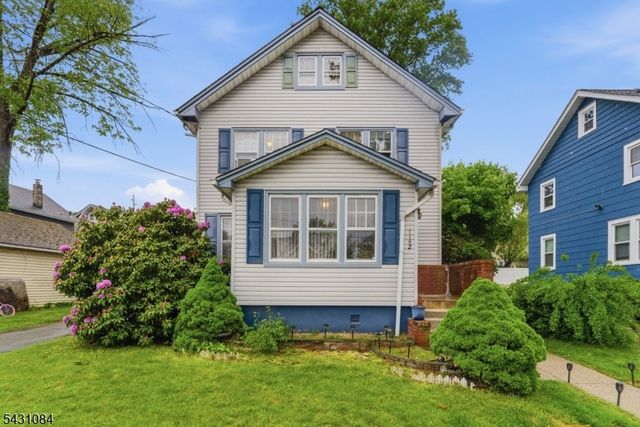 1142 Stasia St, Teaneck Twp., NJ 07666