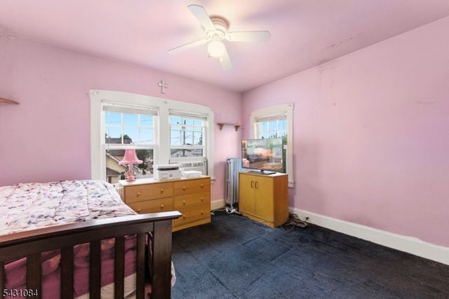 1142 Stasia St, Teaneck Twp., NJ 07666