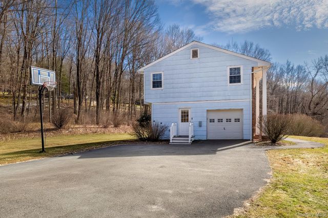 5 Equestrian Acres Lane, Brewster, NY 10509