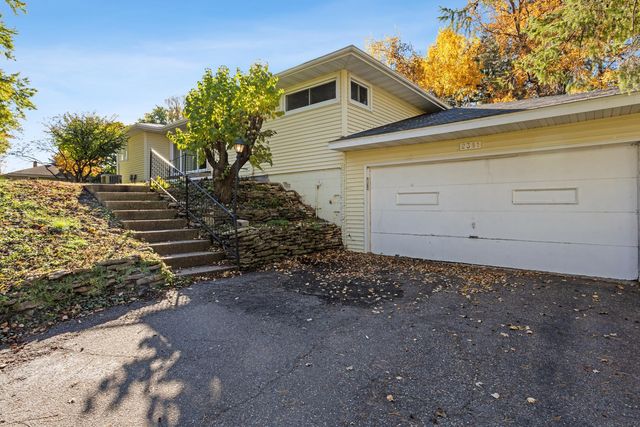 2381 Pagel Road, Mendota Heights, MN 55120