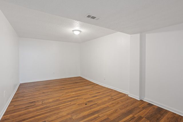 2381 Pagel Road, Mendota Heights, MN 55120