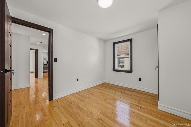 118-27 201st Street, Saint Albans, NY 11412